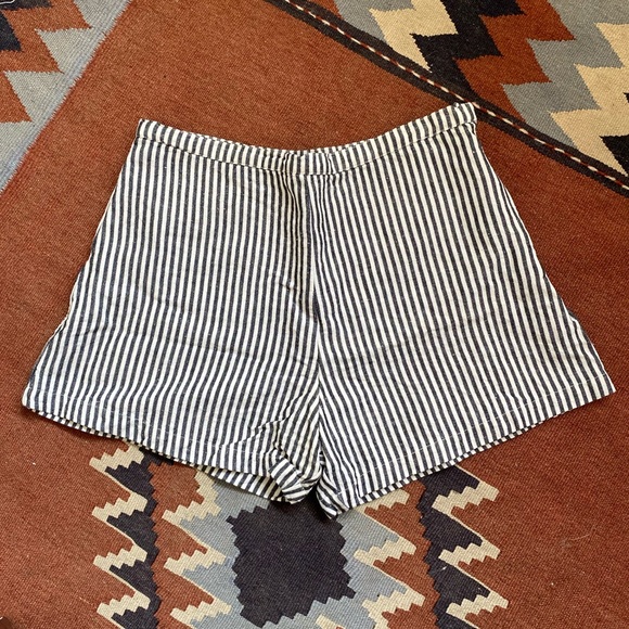 Ali Golden Pants - Ali Golden Cotton Linen stripe short